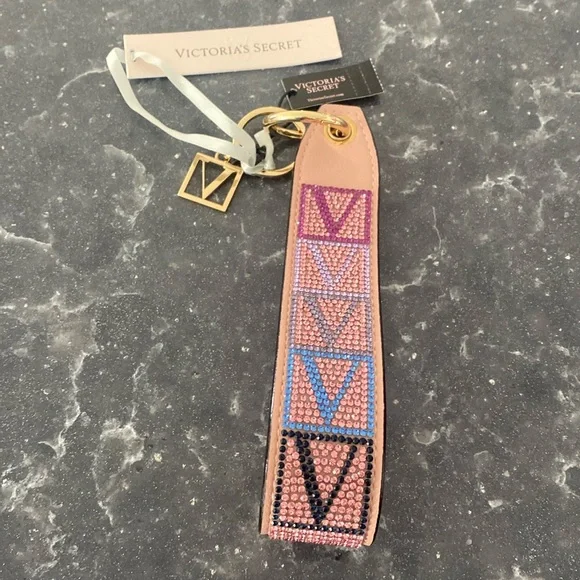 Victoria secret keychain - Picture 1 of 4